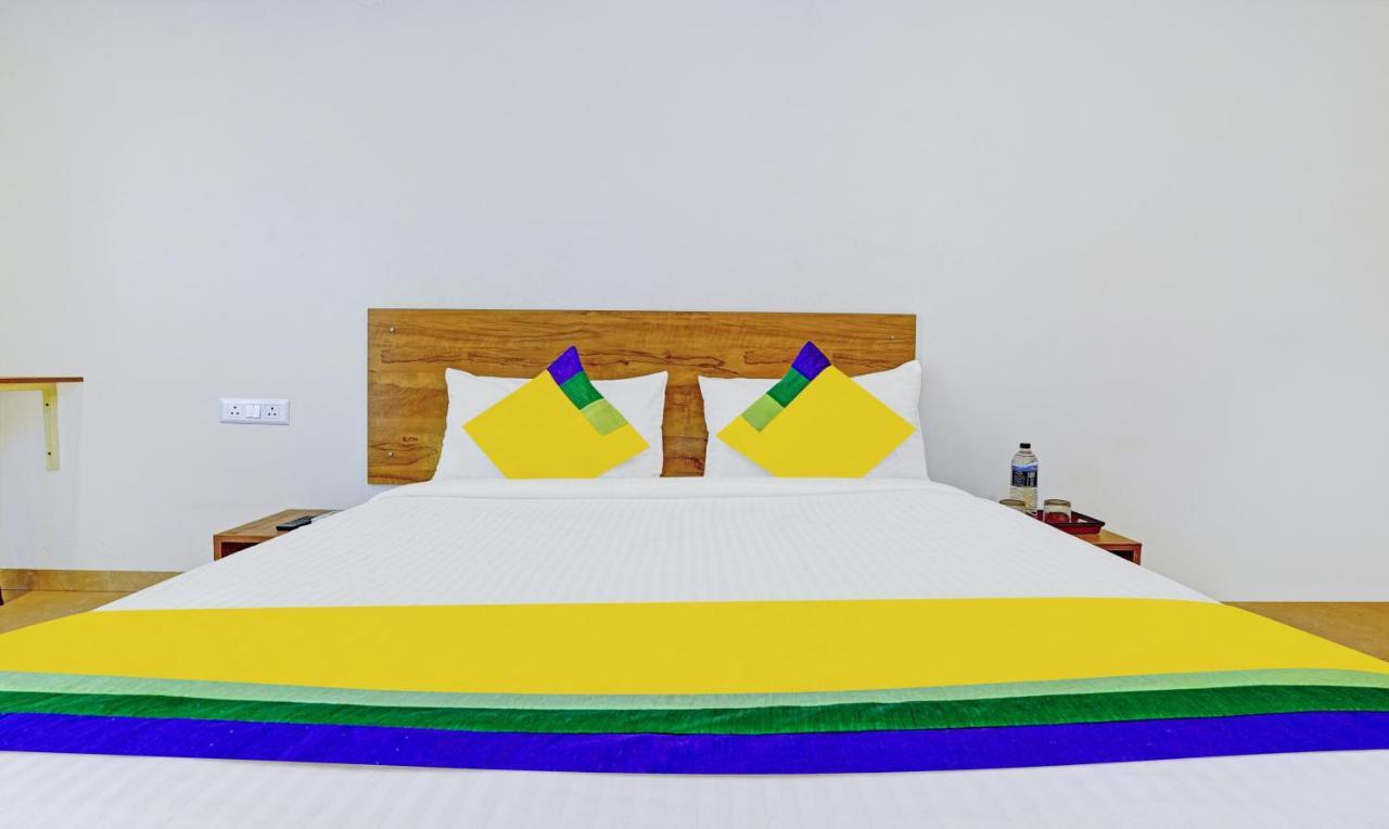 Itsy Hotels Oasis Pride Nashik Buitenkant foto